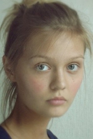 Mariya Kolosovskaya as She in An Affair
