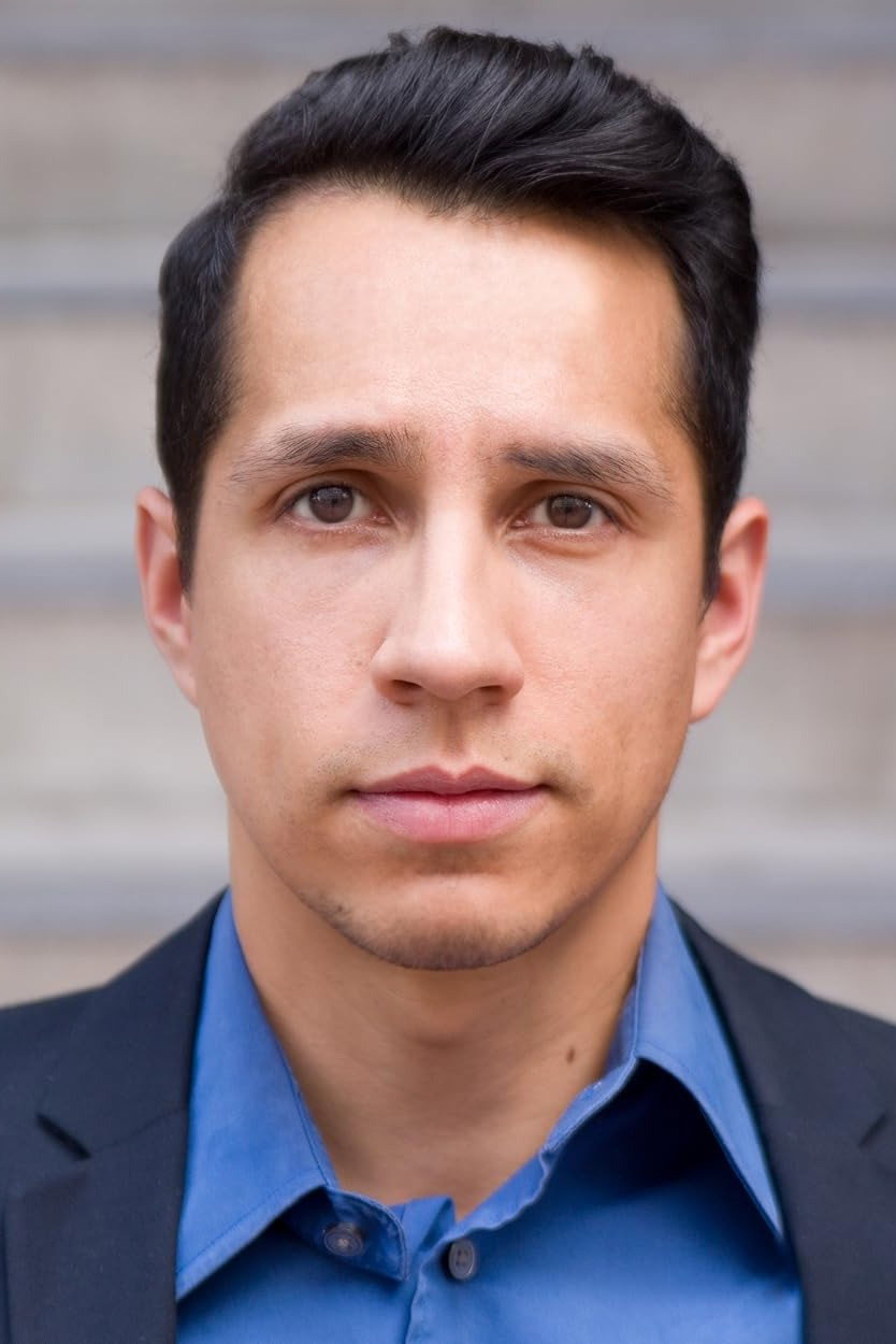 Joe Manuel Gallegos Jr. as Ian in Julieta