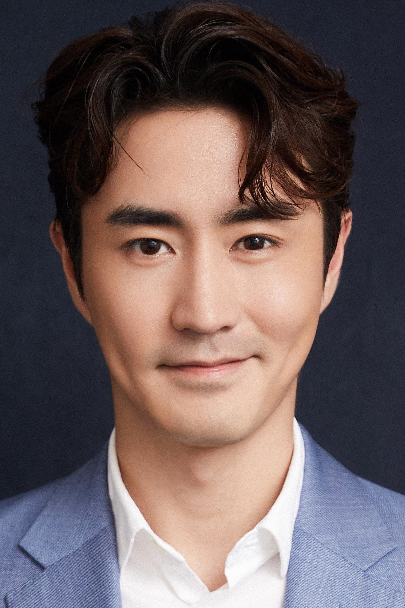 杨玏 as Han Qi in Serenade of Peaceful Joy