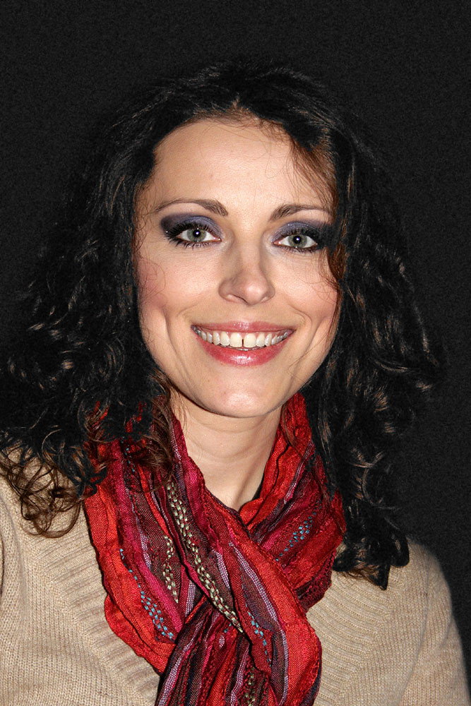 Karolina Muszalak as Beata in Camera Cafe