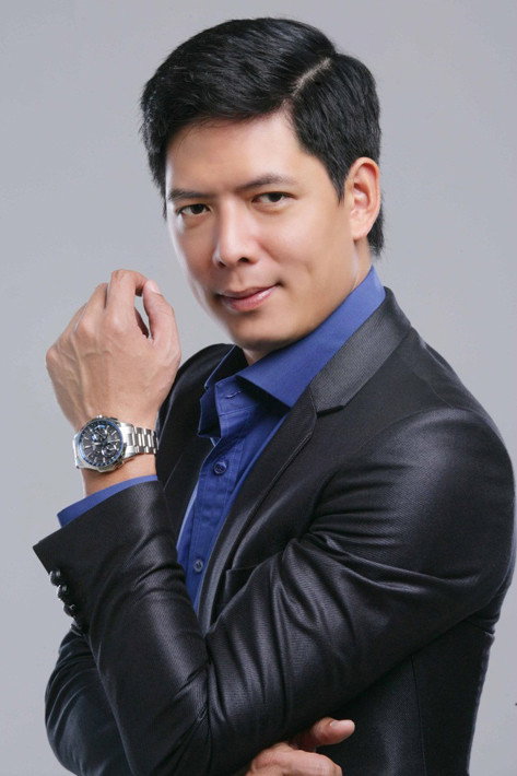 Bình Minh as Quốc in Những ngọn nến trong đêm
