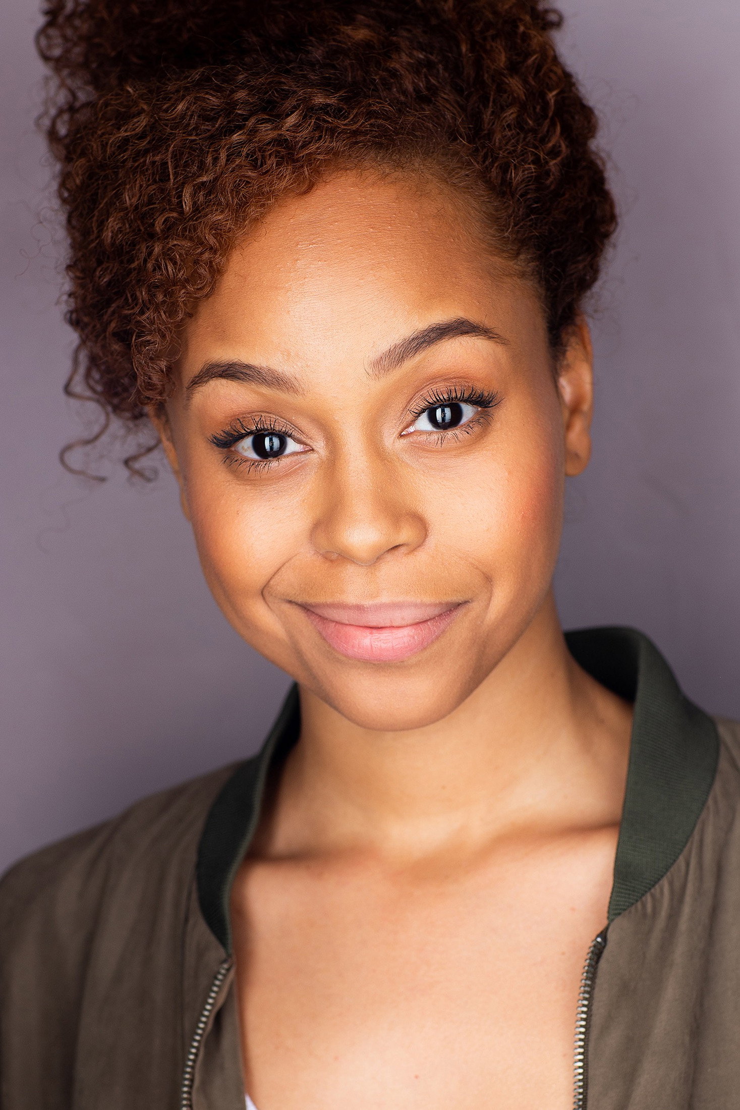 Amanda Debraux as Amy Robertson in The Rest of Us