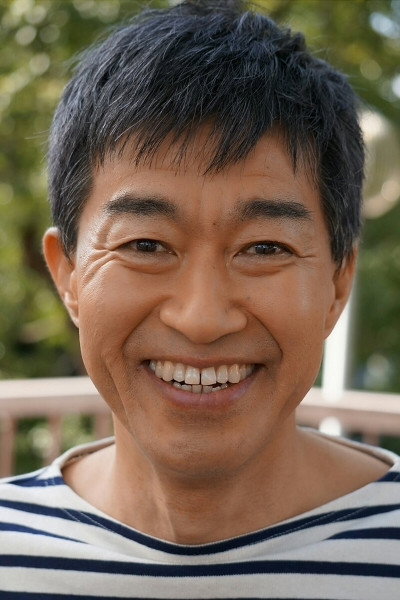 チョー as Bumbuku (voice) in Apocalypse Hotel