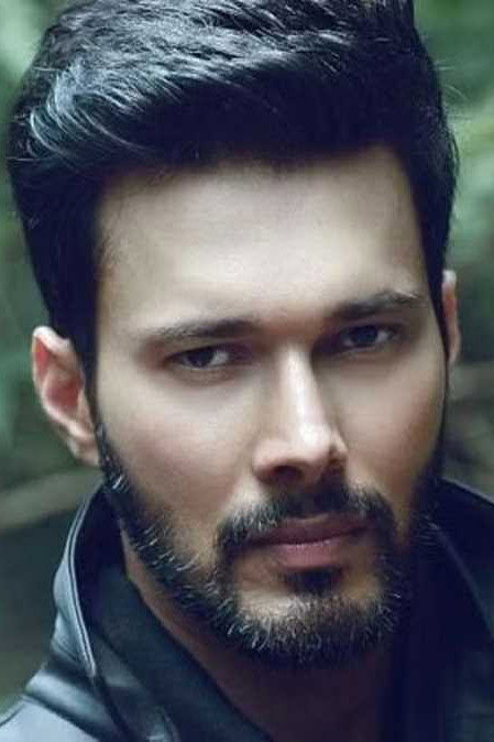 Rajneesh Duggal as Abhay in Saansein: The Last Breath