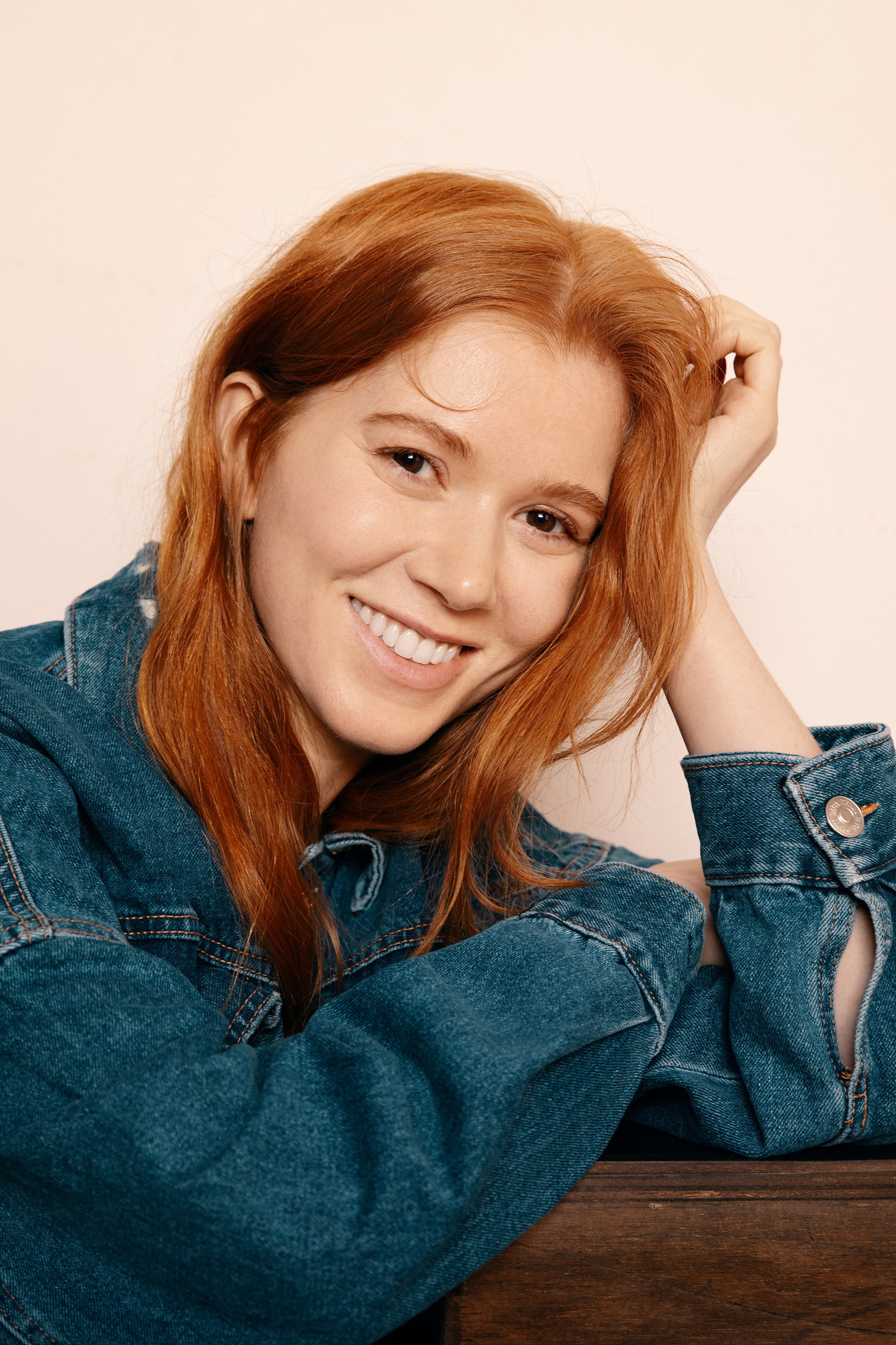 Lesley Grant as Amy O'Connor in Merlí. Sapere Aude