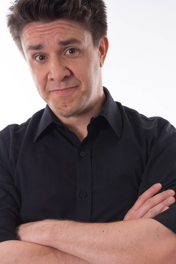 Oscar Filho as Cézar in Xilindró