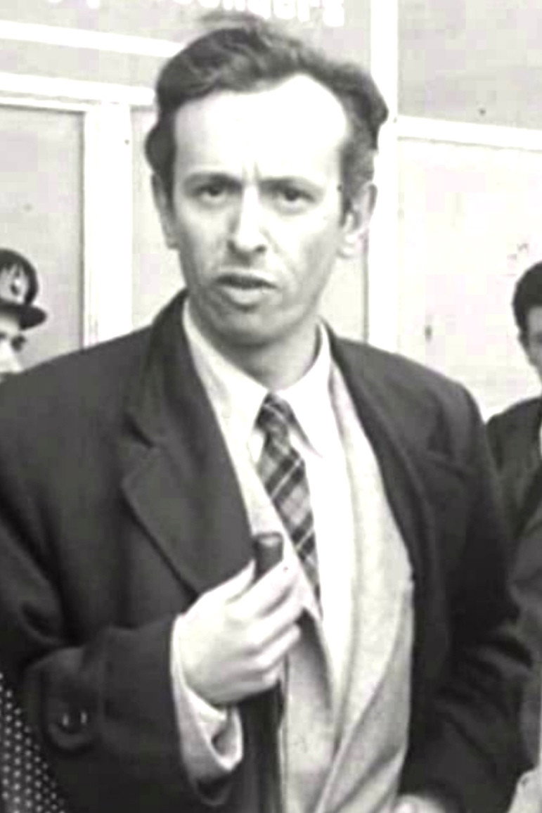 Carlo Mazzarella as Dario in Kean: Genius or Scoundrel