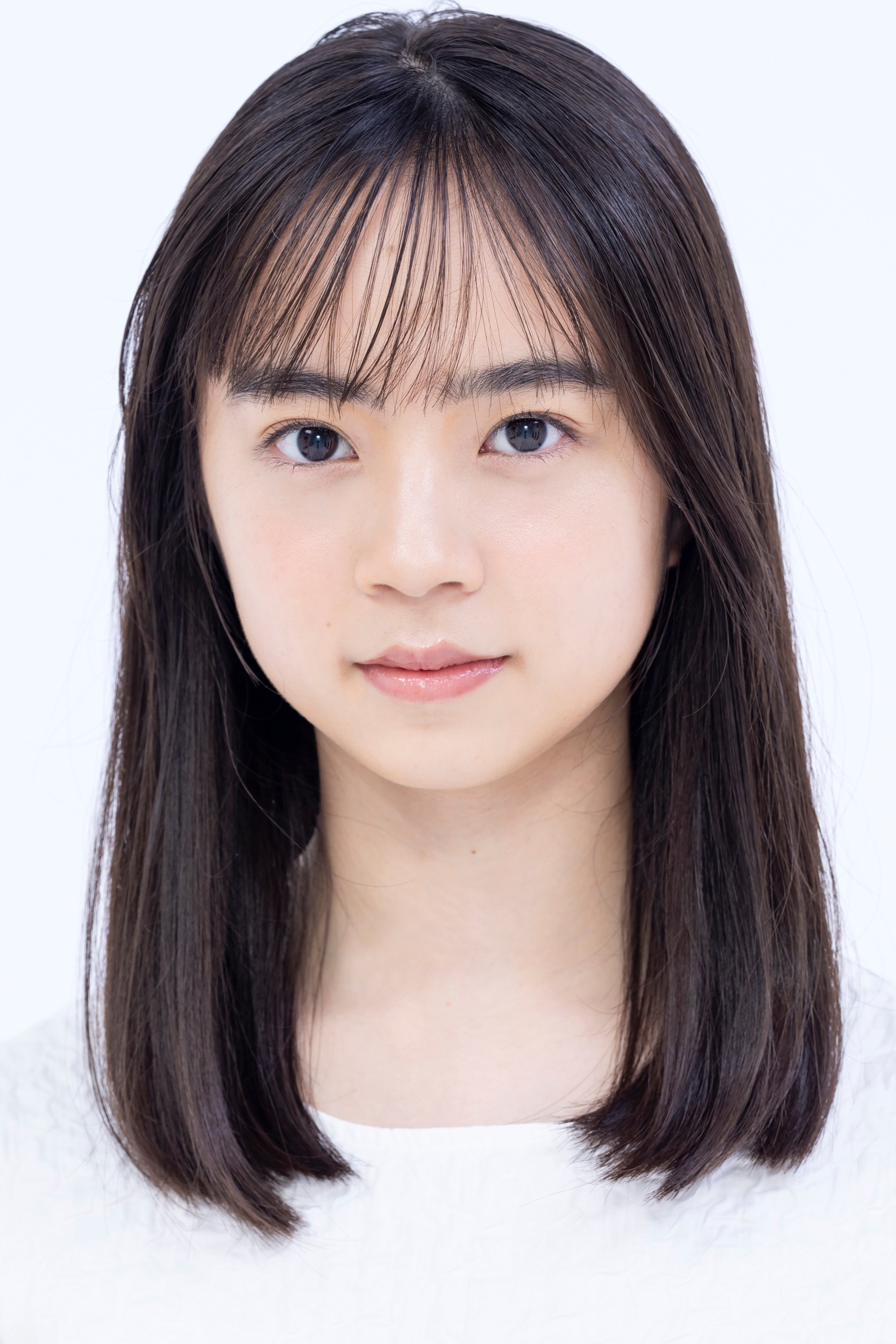 牧野羽咲 as Young Kazumi Hikawa in Detective Yugami