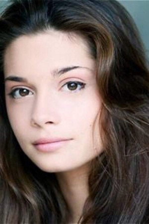 Camille Andrey-David as Mona in Shrimp