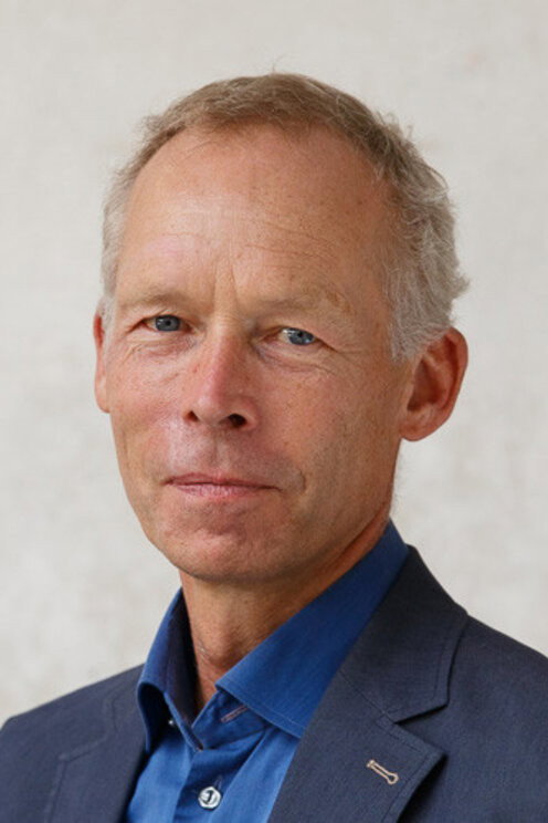 Johan Rockström as Self in Bee Wild