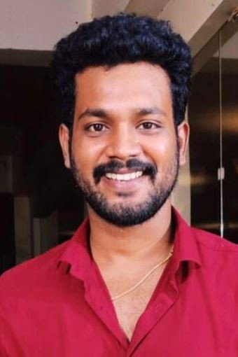 Kanna Ravi as Appu Balan in Rathasaatchi