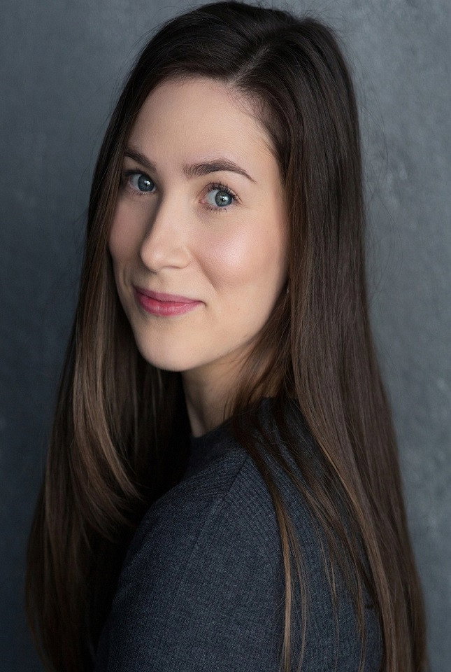 Mari Izzard as Suki in Brian and Charles