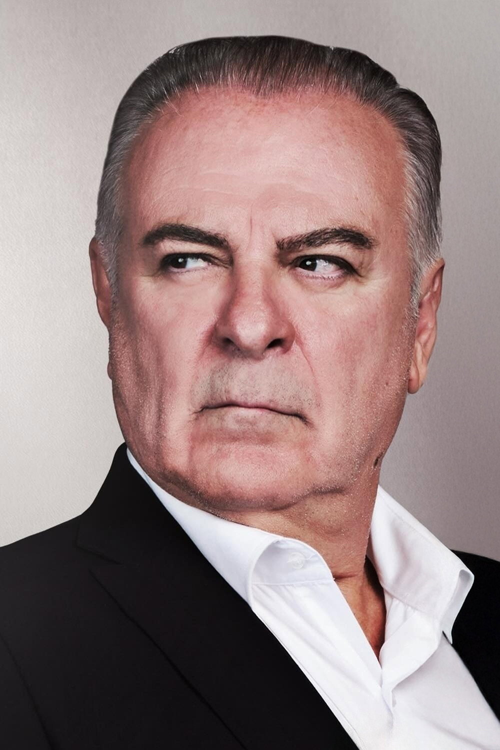Burak Sergen as Bülent Yıldırım in Derdest