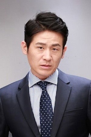 정진 as Duk-gi in Le Grand Chef