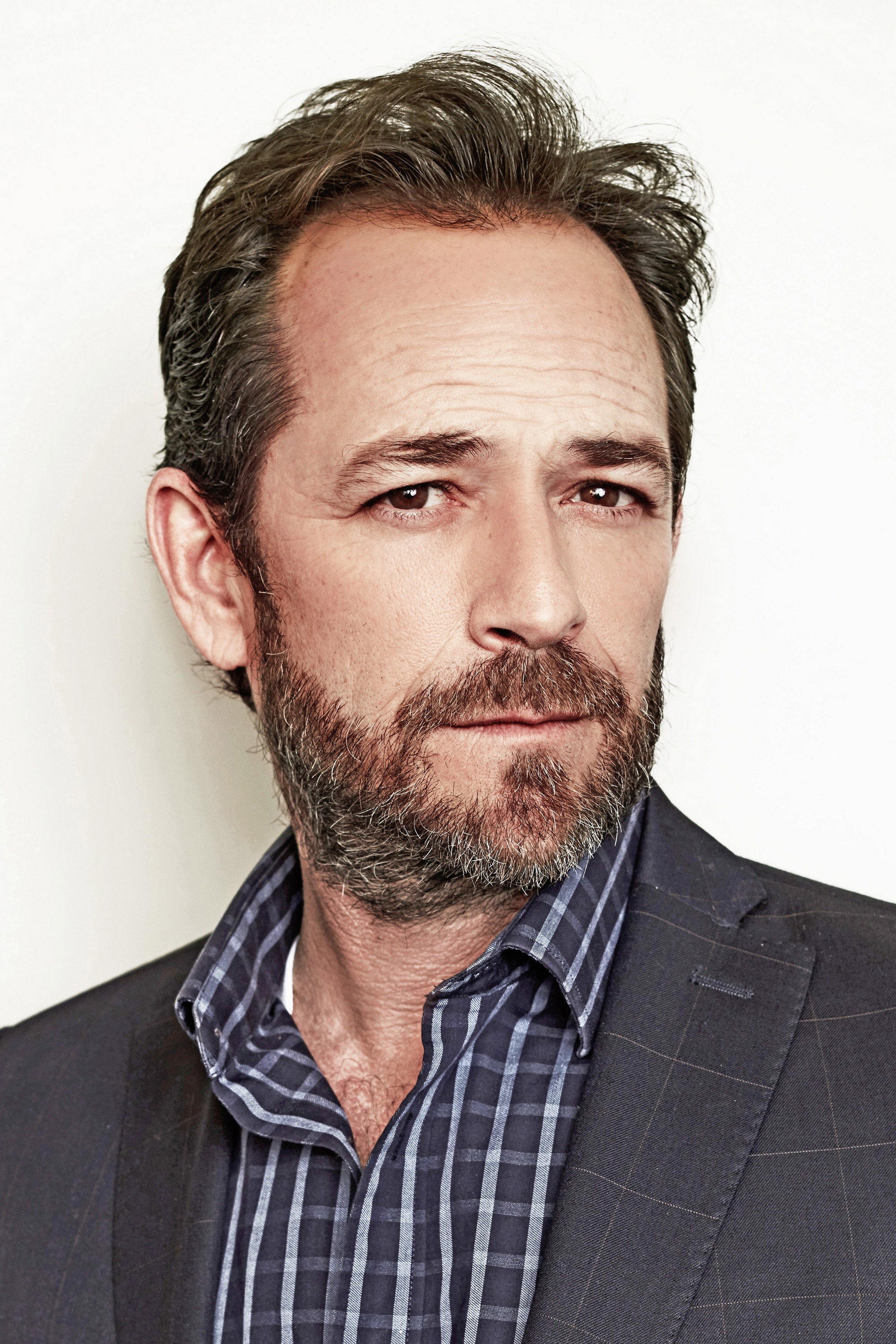 Luke Perry as Dr. Chris Richardson in Supernova