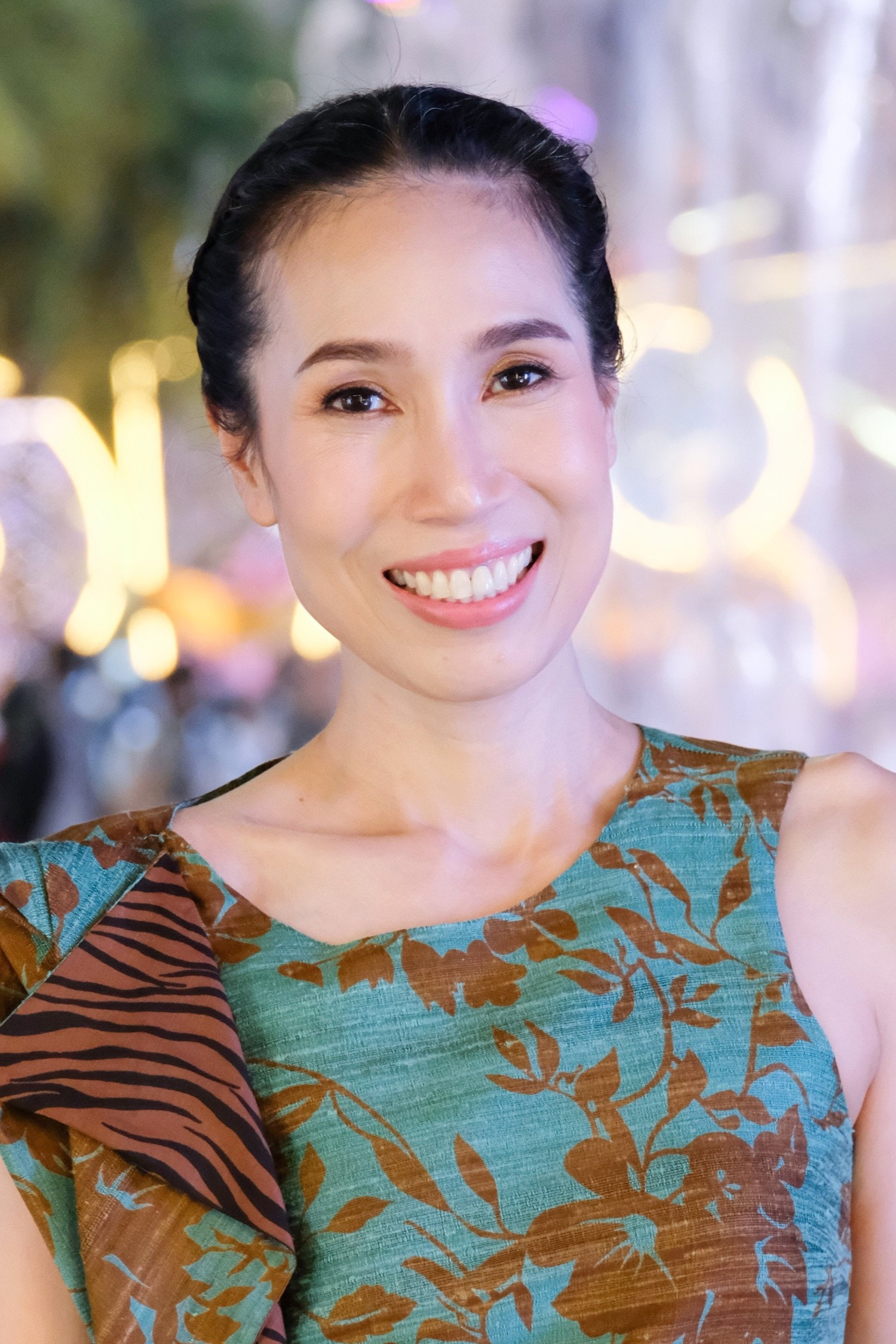 รัดเกล้า อามระดิษ as Hua in Beating Again