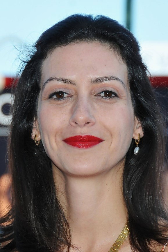 ריימונד אמסלם as Miriam in Testament: The Story of Moses