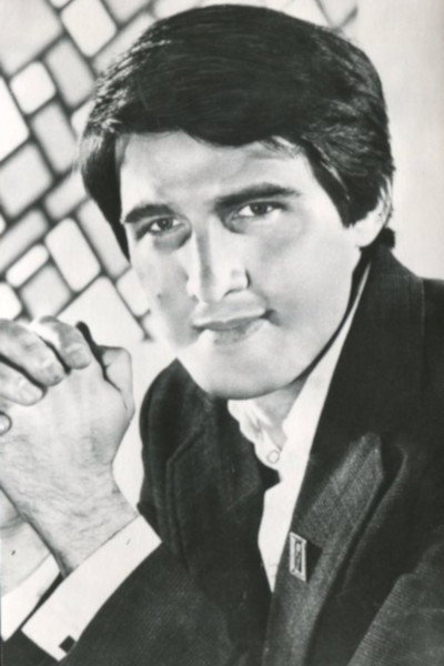 Anatoli Pereverzev as (as Anatoli Pereverzyov) in Dawns Are Kissing