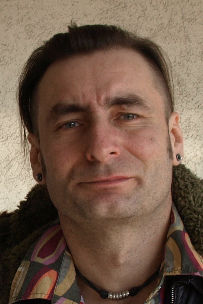 Cezary Studniak as Kuba Rozpuszczacz in Ucieczka z miasteczka