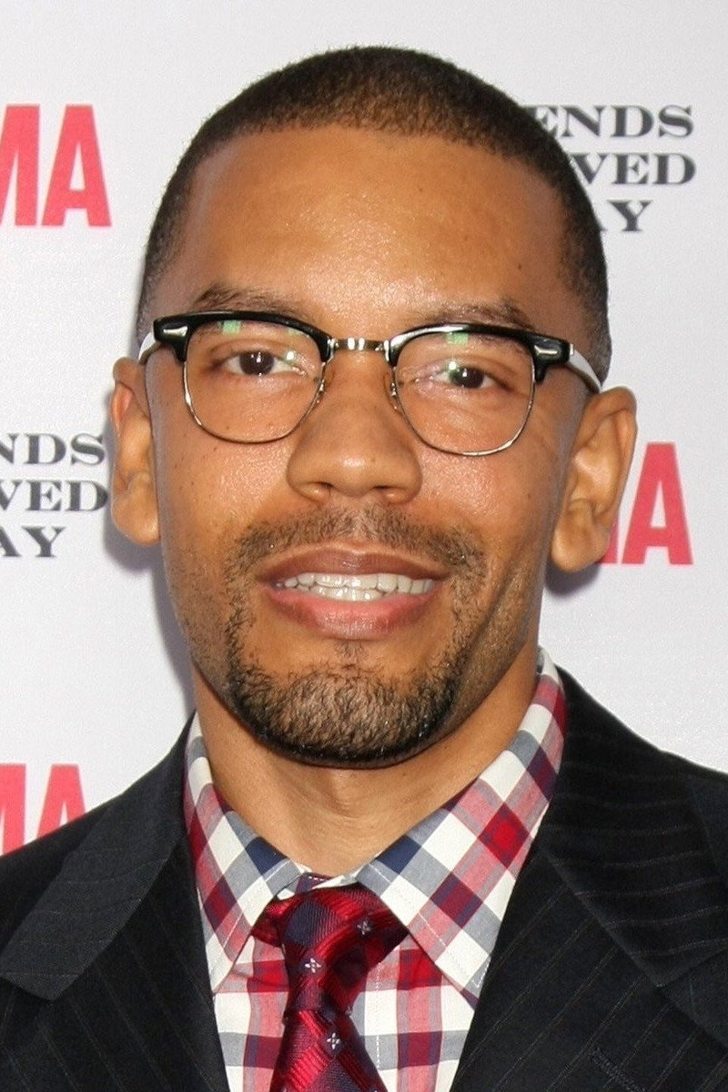 Nigel Thatch as Robert Haskins in Valor