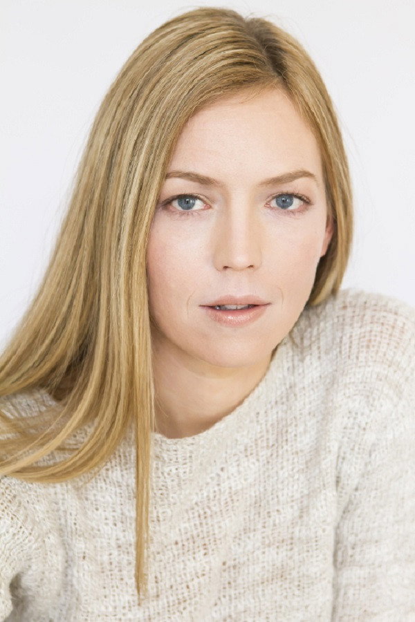 Linda Zilliacus as Siri Von Essen in August