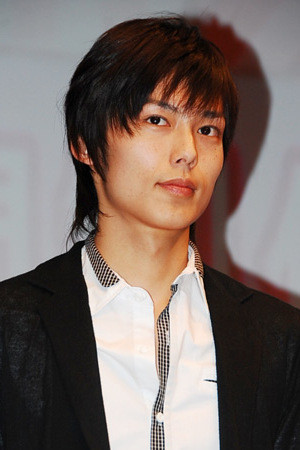菊田大輔 as Hayato Kudo in MONSTERS