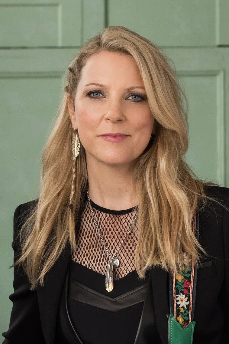 Susan Tedeschi as Maggie Brinker in Queen City