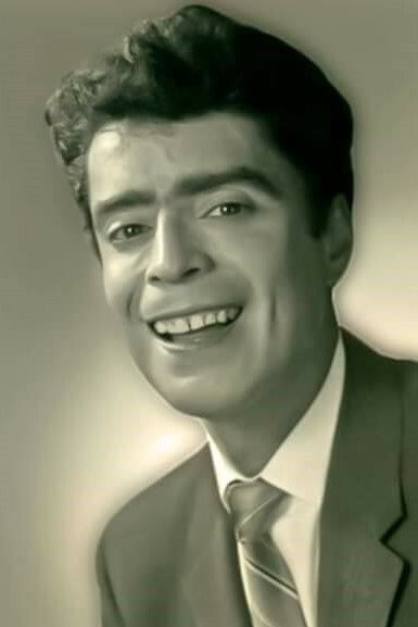 Adalberto Martínez as Remígio in The Delights of Power