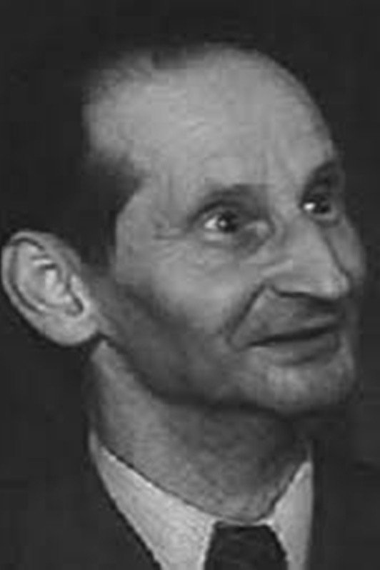 Czesław Roszkowski as Counselor Baczyński / Koziołek, lost-and-found office worker in Kalosze szczęścia