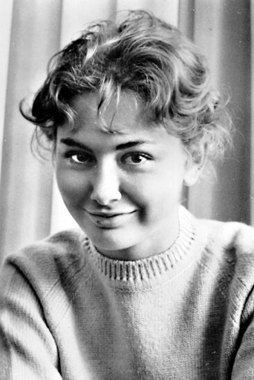 Patrizia Della Rovere as Mirella in Violenza sul lago