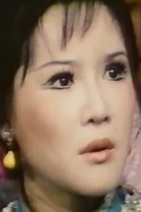 Huang Lan as Yue Ying in The Bedevilled