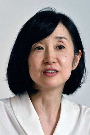 渡辺あや as Narrator in All About "All About Lily Chou-Chou"