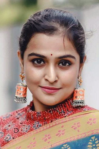 Remya Nambeesan as Amudhavalli in Thalaimai Seyalagam