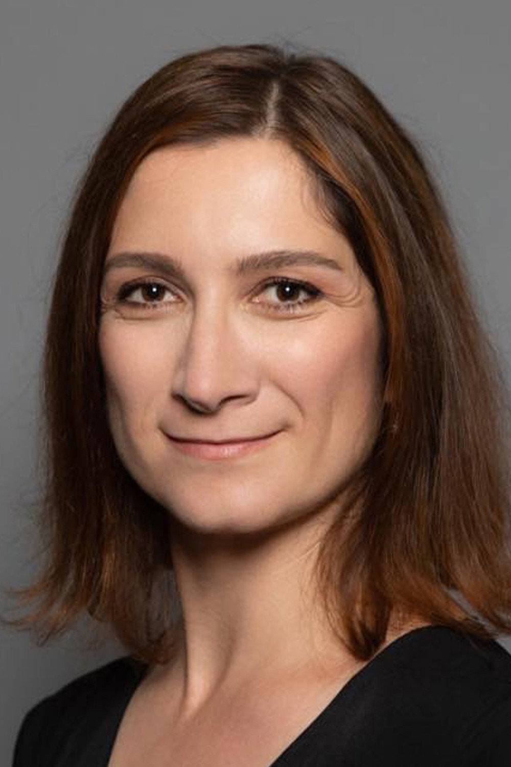 Aysel Yıldırım as Yeşil in Pembe & Eflatun