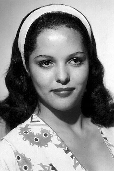 Acquanetta as Paula Dupree, the Ape Woman in Aenne Burda - Die Wirtschaftswunderfrau
