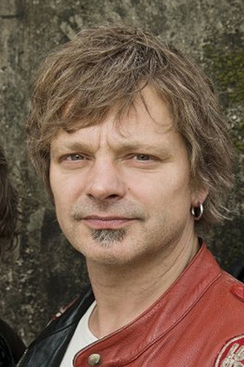Per Øivind Houmb as Himself in The Men's Room