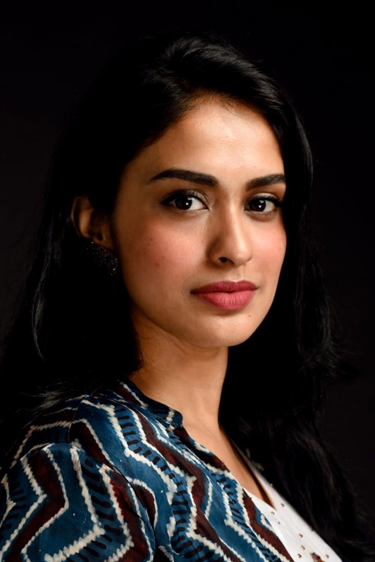 Hannah Reji Koshy as Nitya in Faces