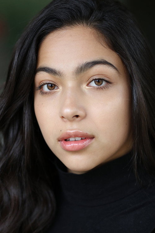 Allegra Acosta as Abigail in Los