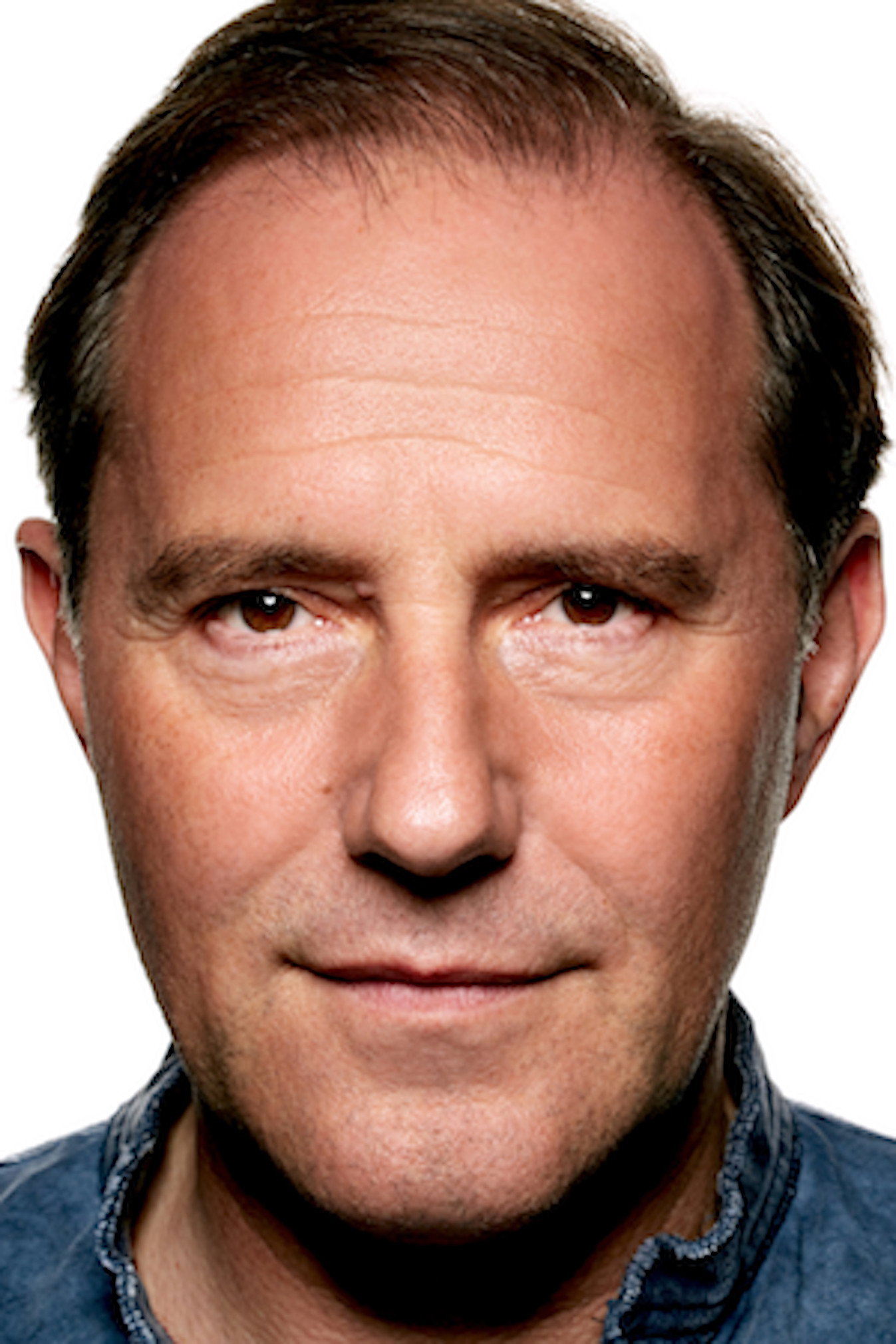 Stefan Kurt as Vincenzo in Bella Germania