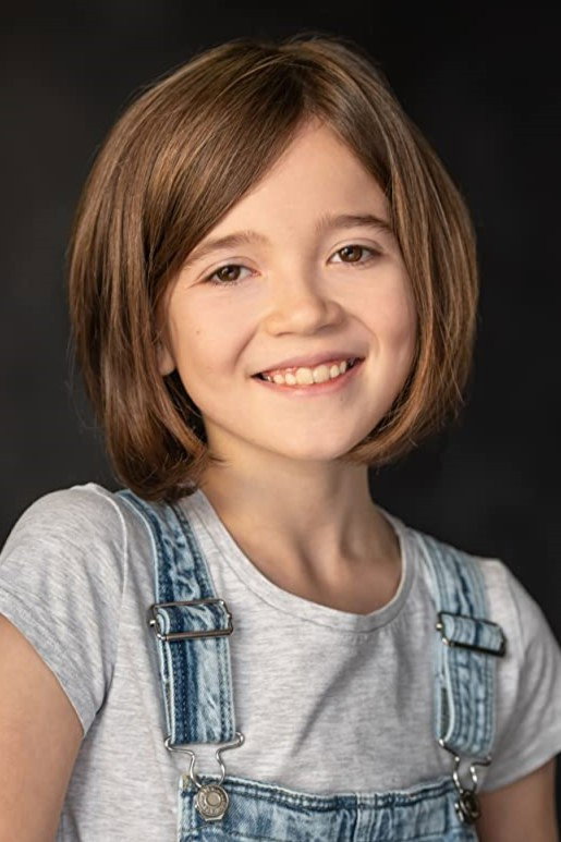 Audrey Wise Alvarez as Brooklyn in Scouting for Christmas