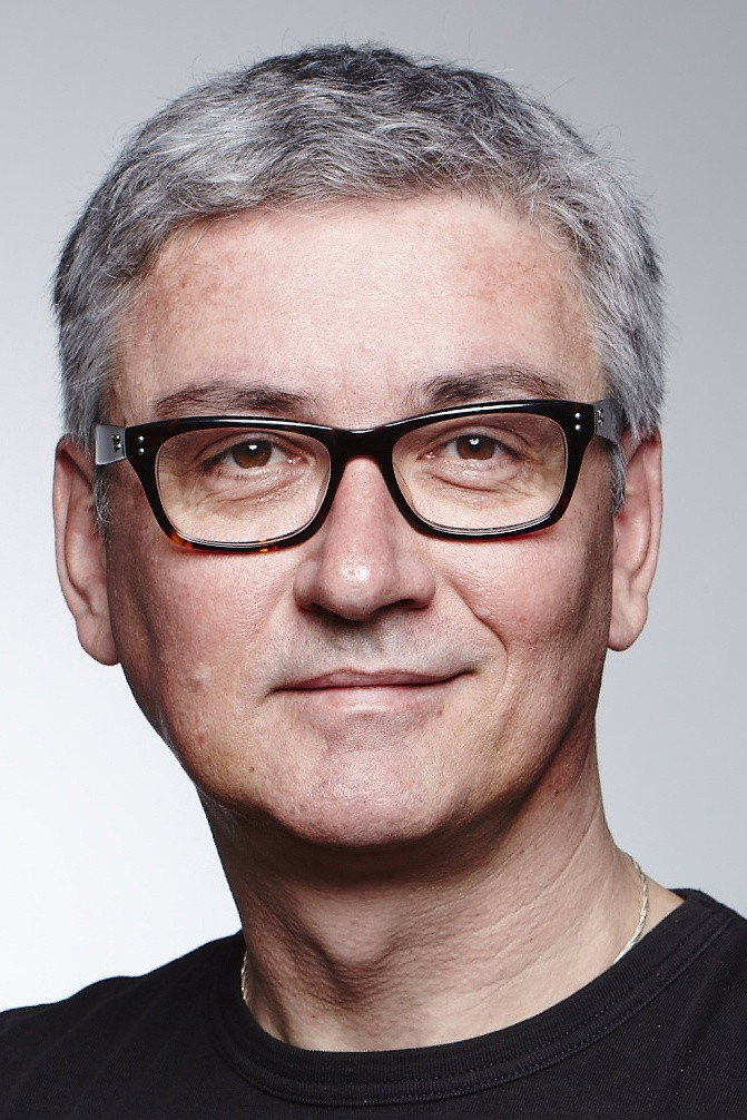 Artur Orzech as Self - Host in Wielki Finał Polskich Kwalifikacji