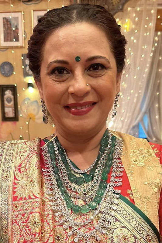 Manasi Joshi Roy as Susan Miranda in The Miranda Brothers