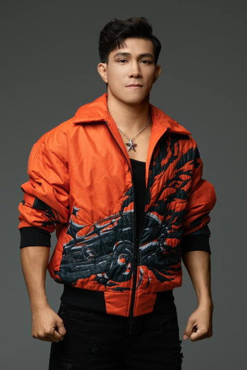 Nguyen Tran Duy Nhat as Sói Xám in Chien Nam: The Shedding Cicada