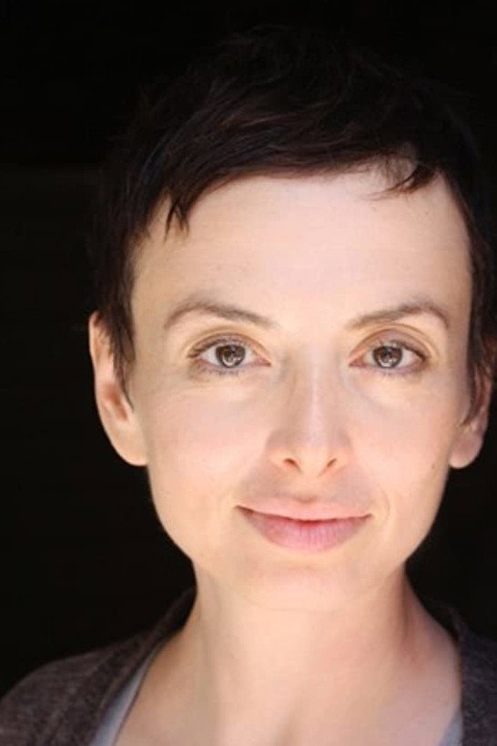 Jackie Katzman as Annie in Totally Confused
