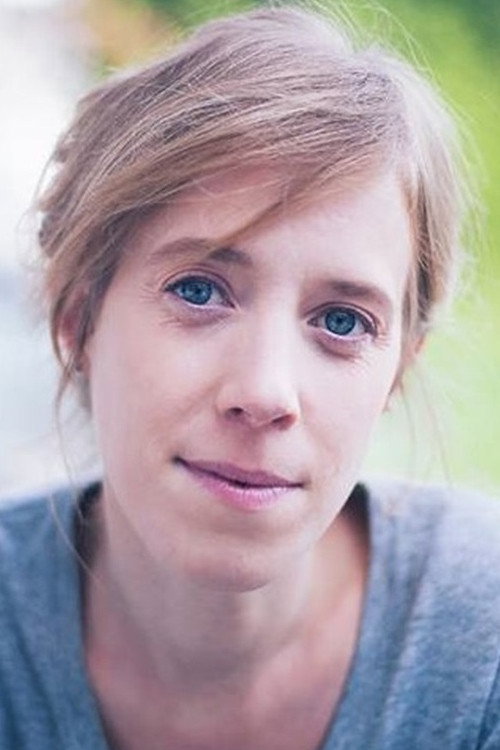 Christelle Cornil as Virginie, la soeur de Séverine in Presque comme les autres