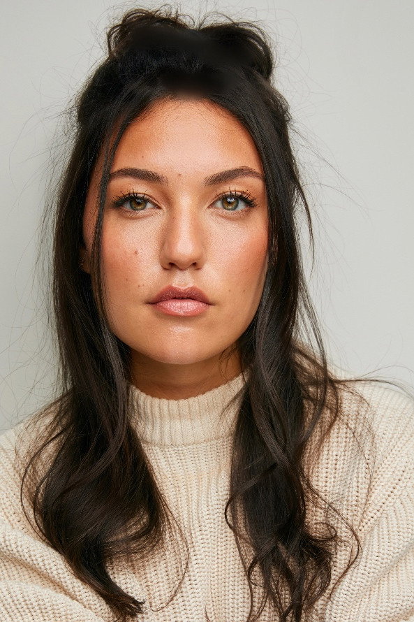 Olivia Blue as Olivia in Miranda Veil