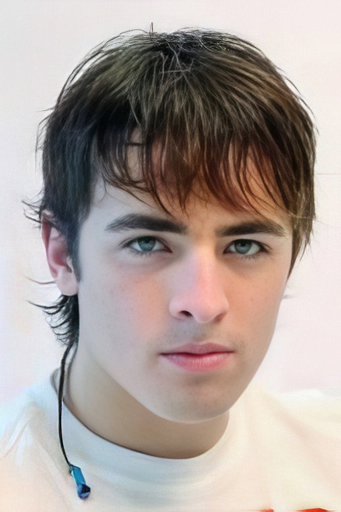 Martín Ricca as Rudolf Torre Lombardo in Papás por conveniencia