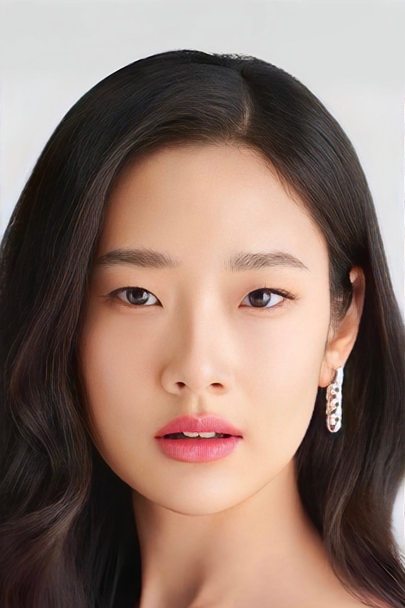 ชุติมณฑน์ จึงเจริญสุขยิ่ง as Noona in One for the Road