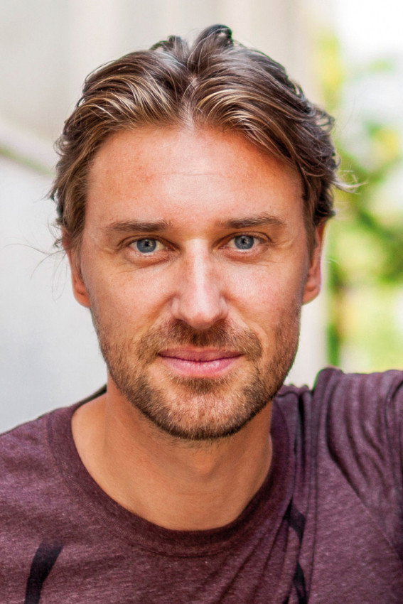 Peter Schorn as Großer Russe in Maikäfer flieg