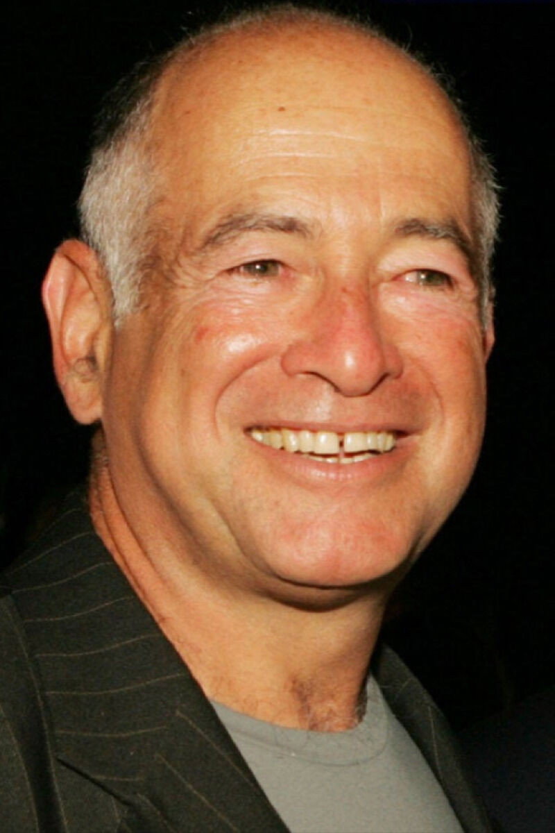 Gary David Goldberg as Self in Don't Touch That Dial!